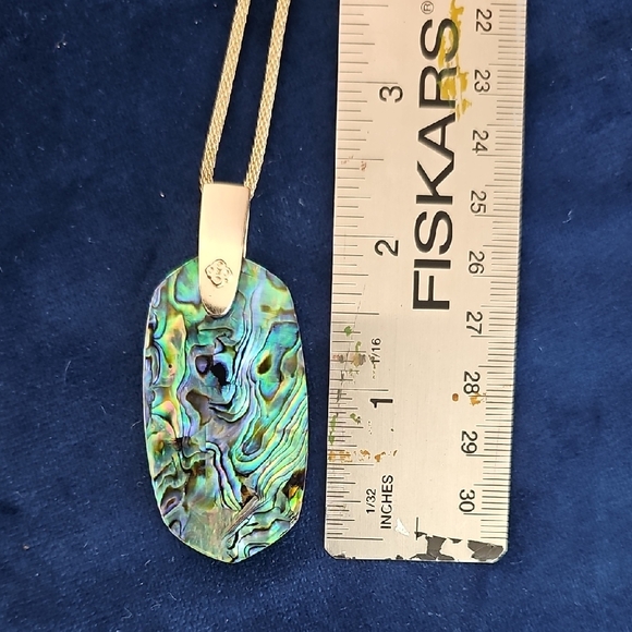 Kendra Scott Abalone Shell Necklace with Gold Chain - Picture 2 of 3